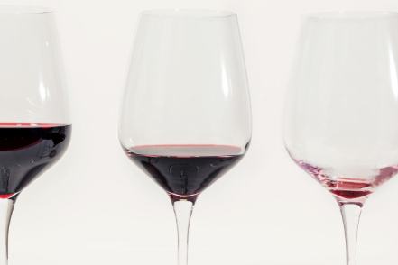 Hvad er Sober Curious? Mindre alkohol, mere livskvalitet