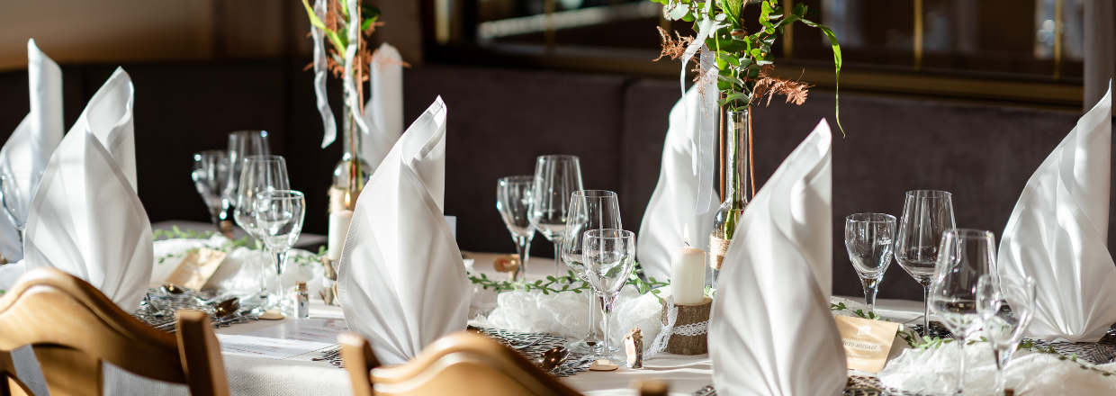 S meget vin skal du kbe til dit bryllup: 7 tips om vin til store fester